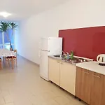 Mira & Nikola Lägenhet Baška Voda